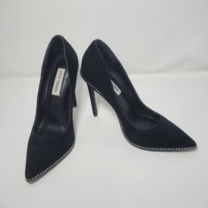 Steve Madden Black Suede Pumps